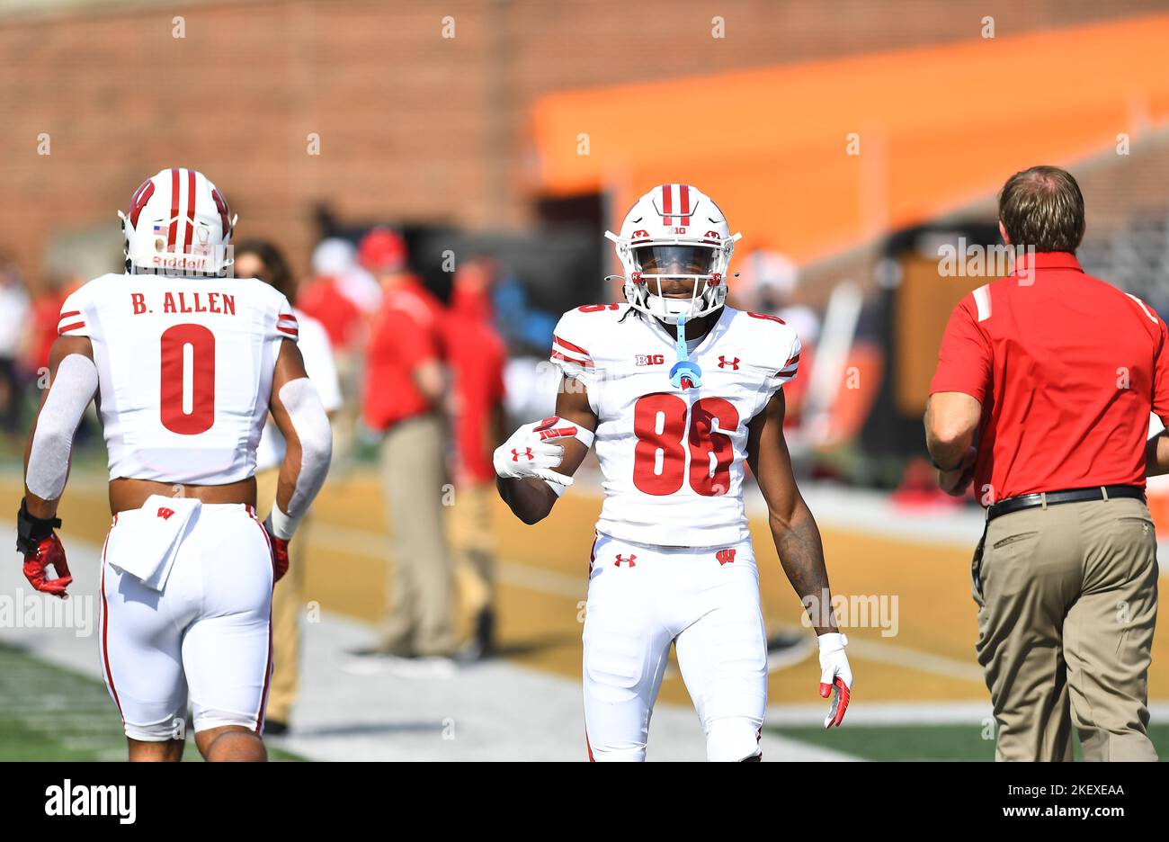 Football stadium wide shot hires stock photography and images Alamy
