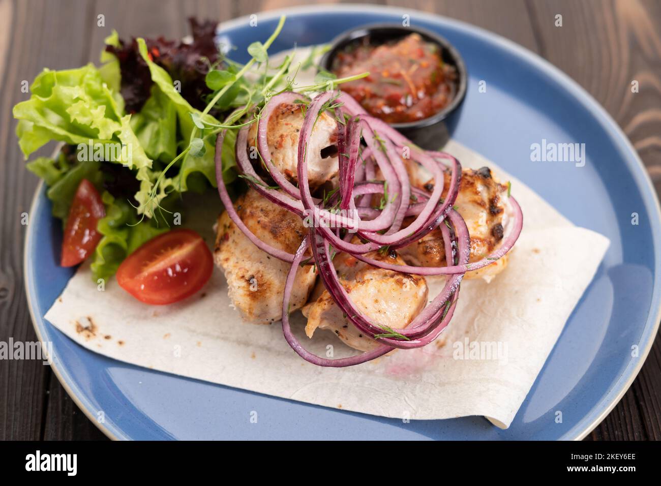 Picnic meal roast chicken roast vegetables hi-res stock photography and ...