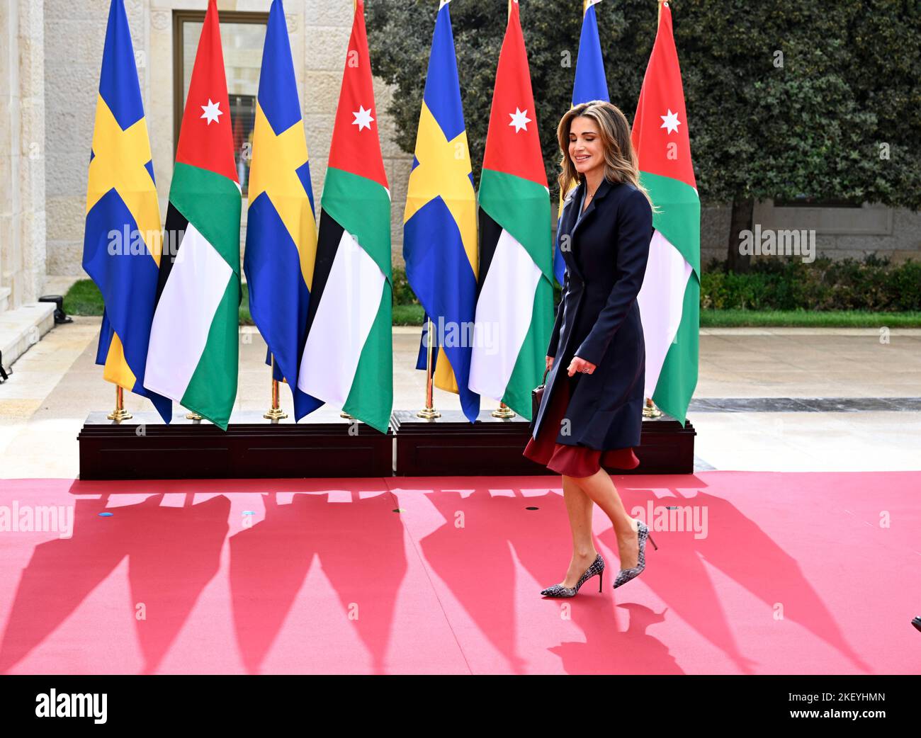 H.M. Queen Rania arrives for the official welcoming ceremony at Al ...
