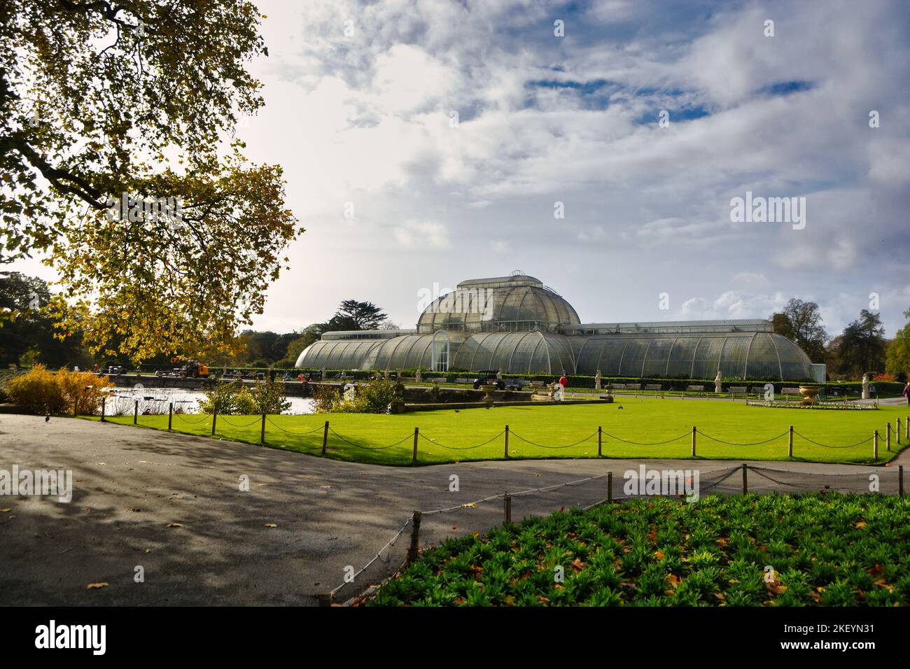 KEW, UK November 2022 People visit Palm House of Kew Gardens in