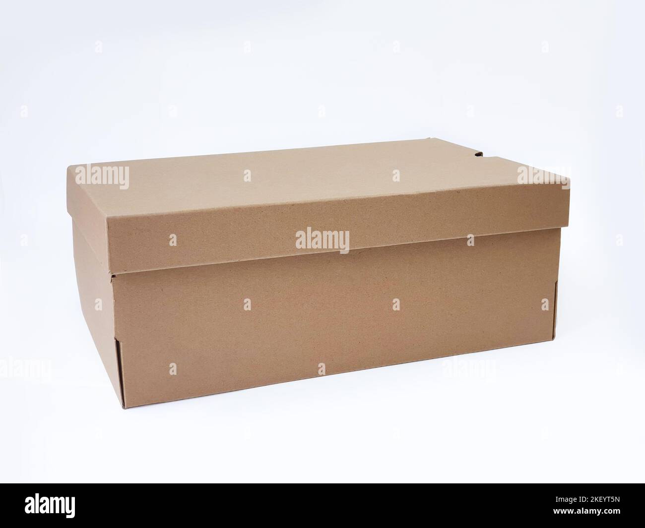 Brown cardboard shoes box with lid for shoe or sneaker product
