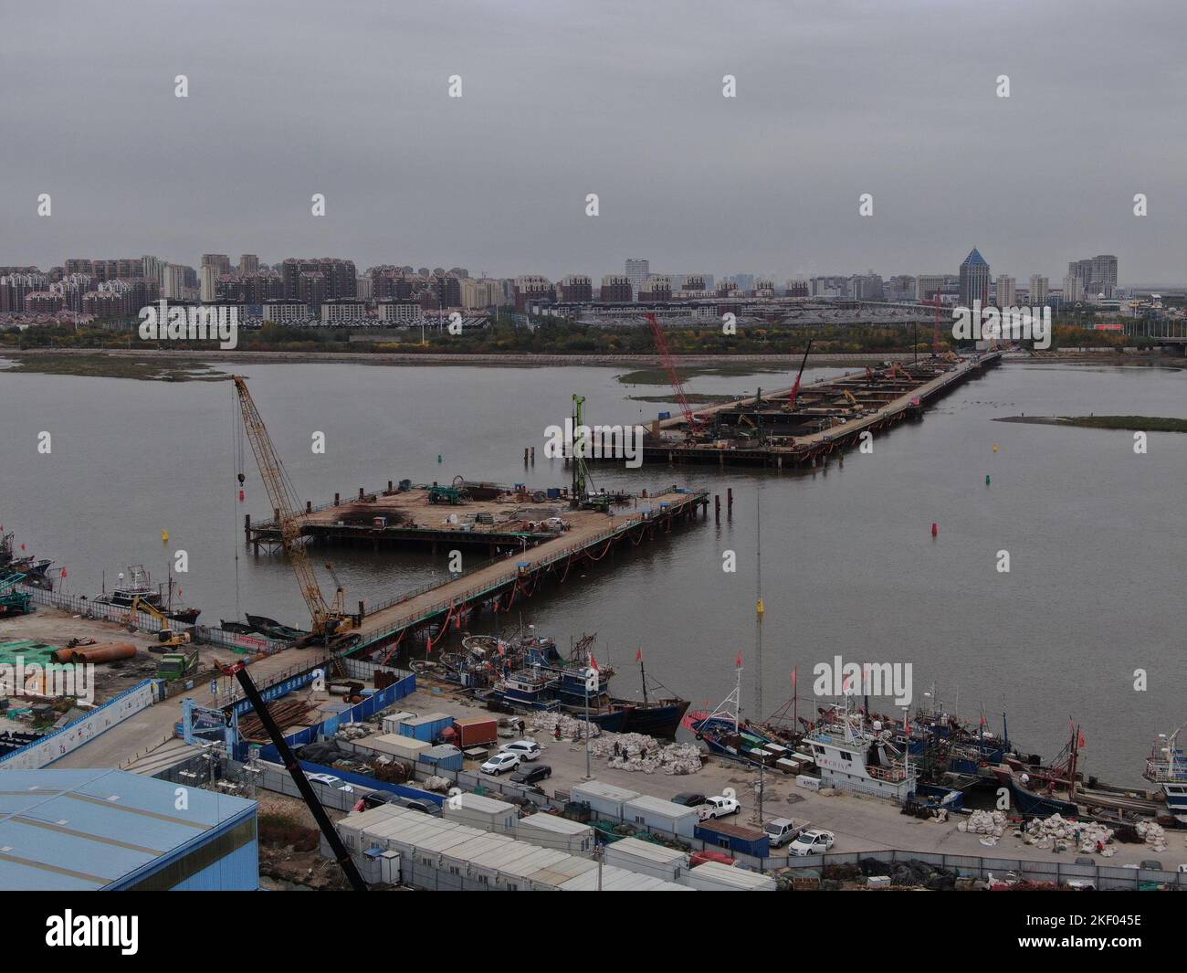 Aerial photos show the Tianjin Metro Line Z4, Beitang Metro Station and