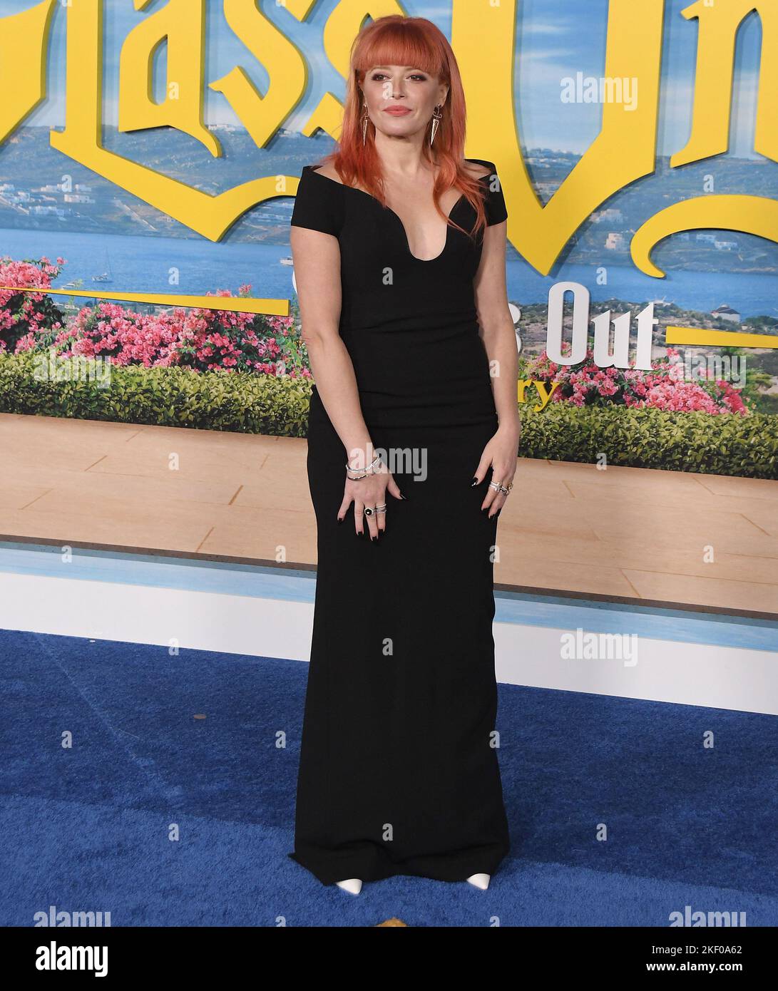 Natasha Lyonne arrives at the GLASS ONION A KNIVES OUT MYSTERY