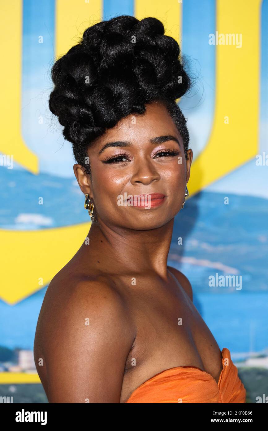 LOS ANGELES, CALIFORNIA, USA - NOVEMBER 14: Alexis Floyd arrives at the