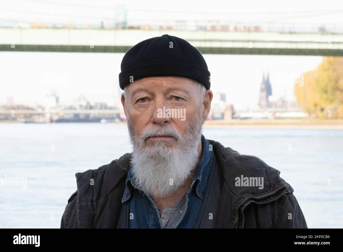 Cologne, Deutschland. 15th Nov, 2022. Actor Bill MOCKRIDGE plays the ...