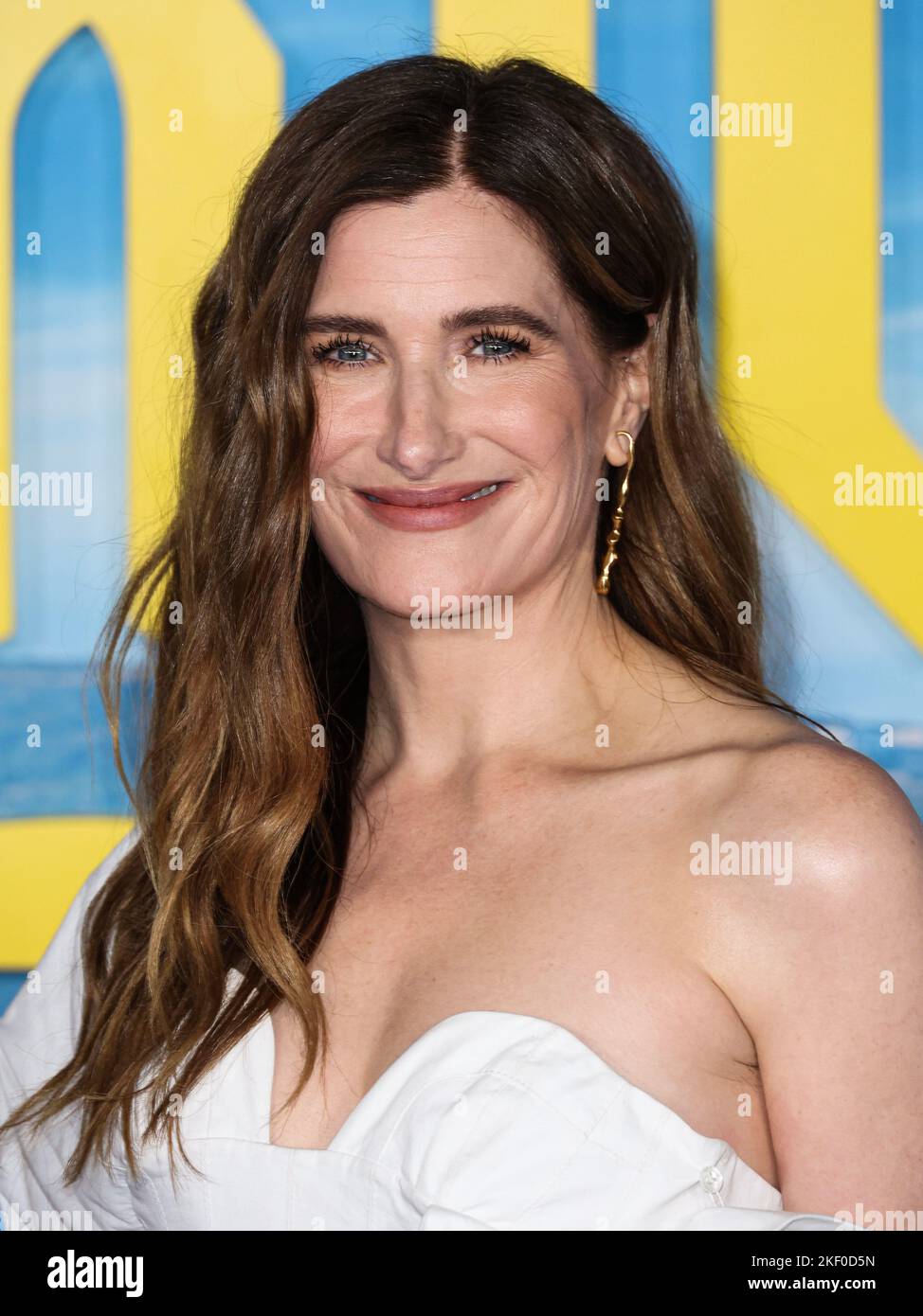 Kathryn Hahn arrives at the US Premiere Of Netflix's 'Glass Onion: A Knives Out Mystery' held at the Academy Museum of Motion Pictures on November 14, 2022 in Los Angeles, California, United States. (Photo by David Acosta/Image Press Agency/NurPhoto) Credit: NurPhoto/Alamy Live News Stock Photo