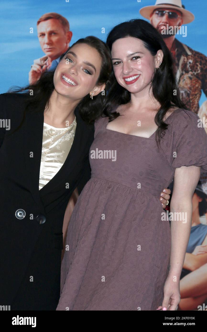 November 14, 2022, Los Angeles, CA, USA: LOS ANGELES - NOV 14:  Odeya Rush, Nikki Blonsky at the ''Glass Onion - A Knives Out Mystery'' Premiere at Motion Picture Academy Museum on November 14, 2022 in Los Angeles, CA (Credit Image: © Kay Blake/ZUMA Press Wire) Stock Photo