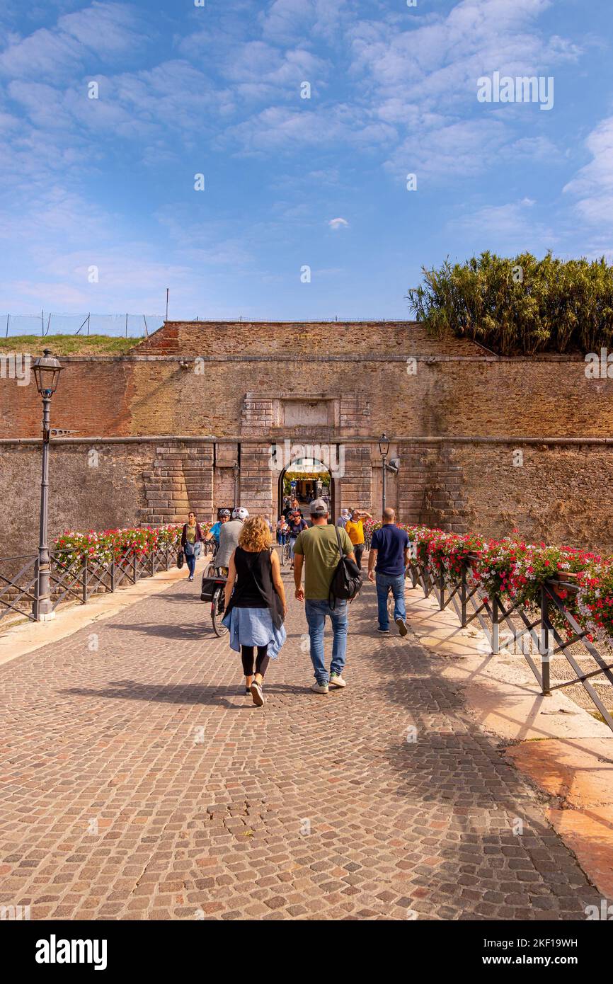 Peschiera del Garda, Verona, Italy 22 September 2022 Porta Brescia - Brescia Gate is one of 4 accesses to the 16th century bastion and the old centre Stock Photo
