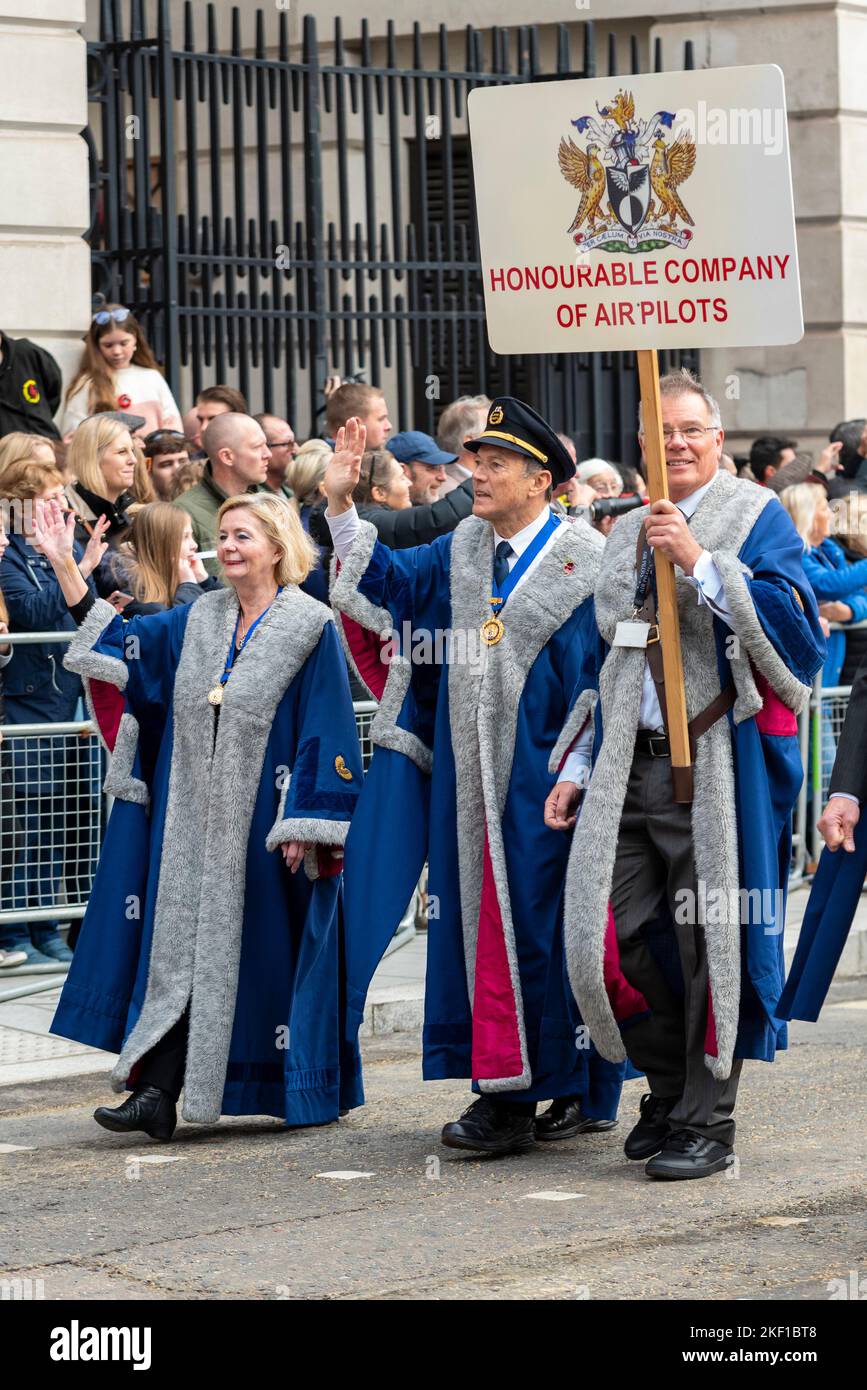Modern Livery Companies groups at the Lord Mayor's Show parade in the City of London, UK. Honourable Company of Air Pilots Stock Photo