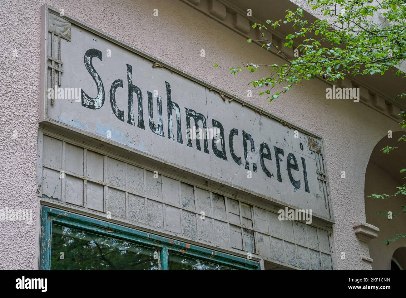 Alter Schriftzug Schuhmacherei, Schöneberg, Tempelhof-Schöneberg, Berlin, Deutschland Stock Photo