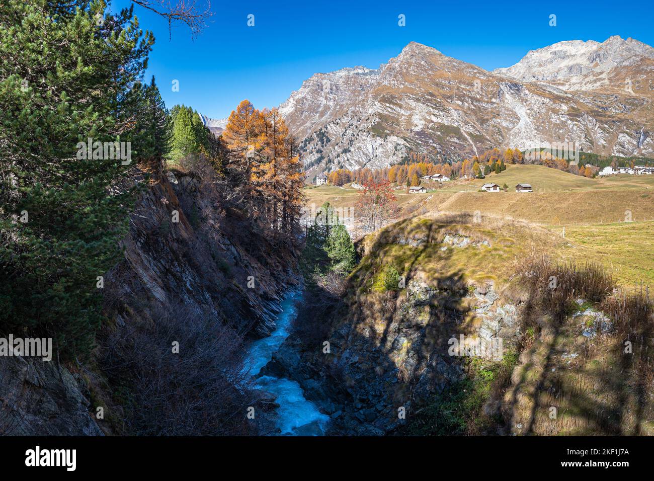 Switzerland swiss scenery river flow hi-res stock photography and images -  Page 2 - Alamy