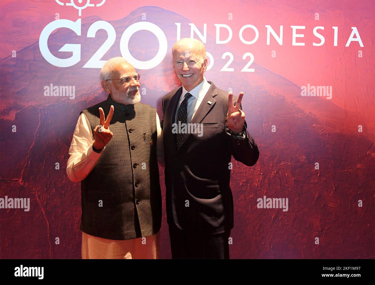 Nusa Dua, Indonesian. 15th Nov, 2022. Nusa Dua, Indonesian. 15 November, 2022. U.S. President Joe Biden, and Indian Prime Minister Narendra Modi, left, give the peace sign before the start of the before the Partnership for Global Infrastructure and Investment meeting at the G20 Leaders Summit, November 15, 2022, in Bali, Indonesia. Credit: Press Information Bureau/PIB Photo/Alamy Live News Stock Photo