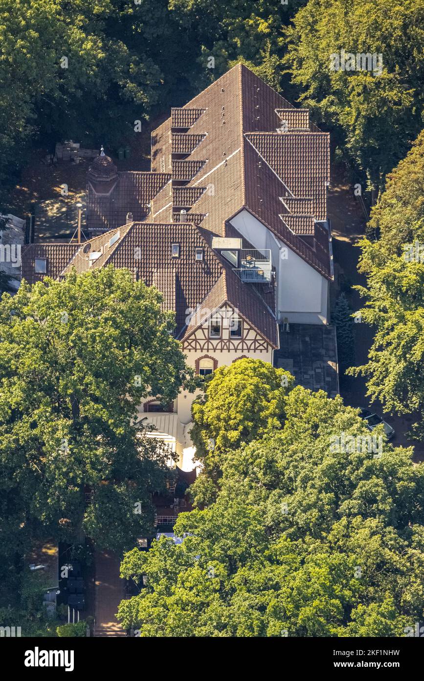 Park and staircase to the restaurant 12 apostel schulenburg hires