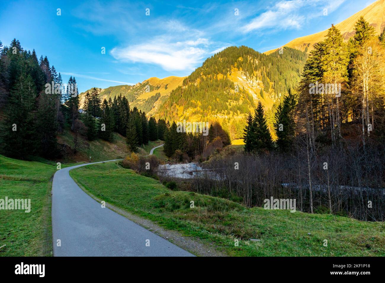 Small autumn hike through the beautiful landscape in the Allgäu near ...