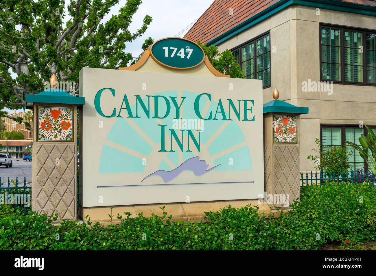 Hotel signage hires stock photography and images Alamy