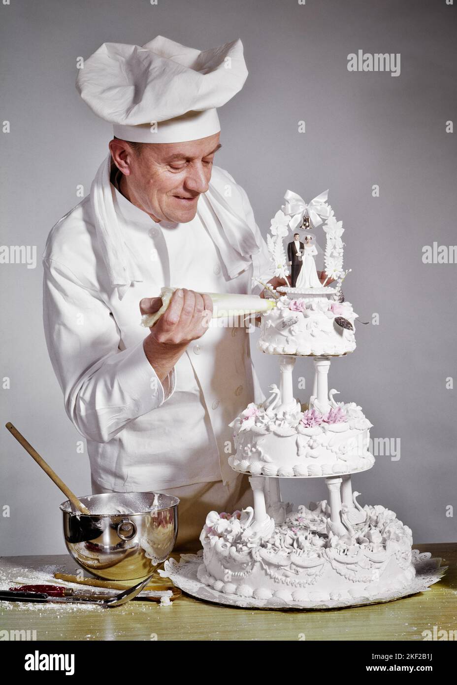 Pastry chef 1960s hires stock photography and images Alamy
