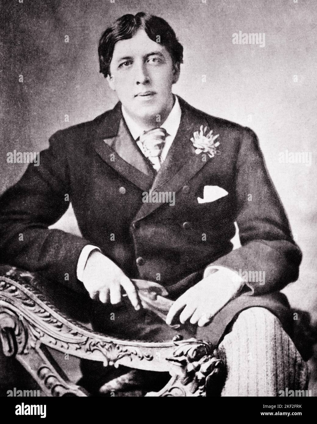 Biography of Oscar Wilde, Irish Poet and Playwright