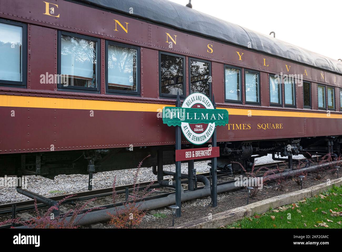 Dennison, Ohio, USA- Oct. 24, 2022: Bed and Breakfast at the Dennison Depot where guests stay in the Pullman sleeping and dining cars. The Pullman Com Stock Photo