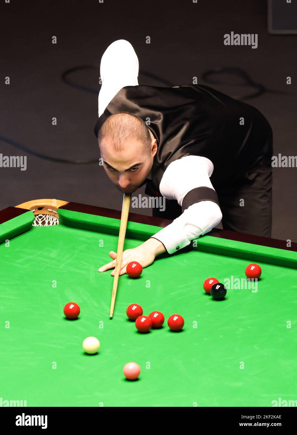 Irans Hossein Vafaei during day four of the Cazoo UK Snooker Championship at the York Barbican
