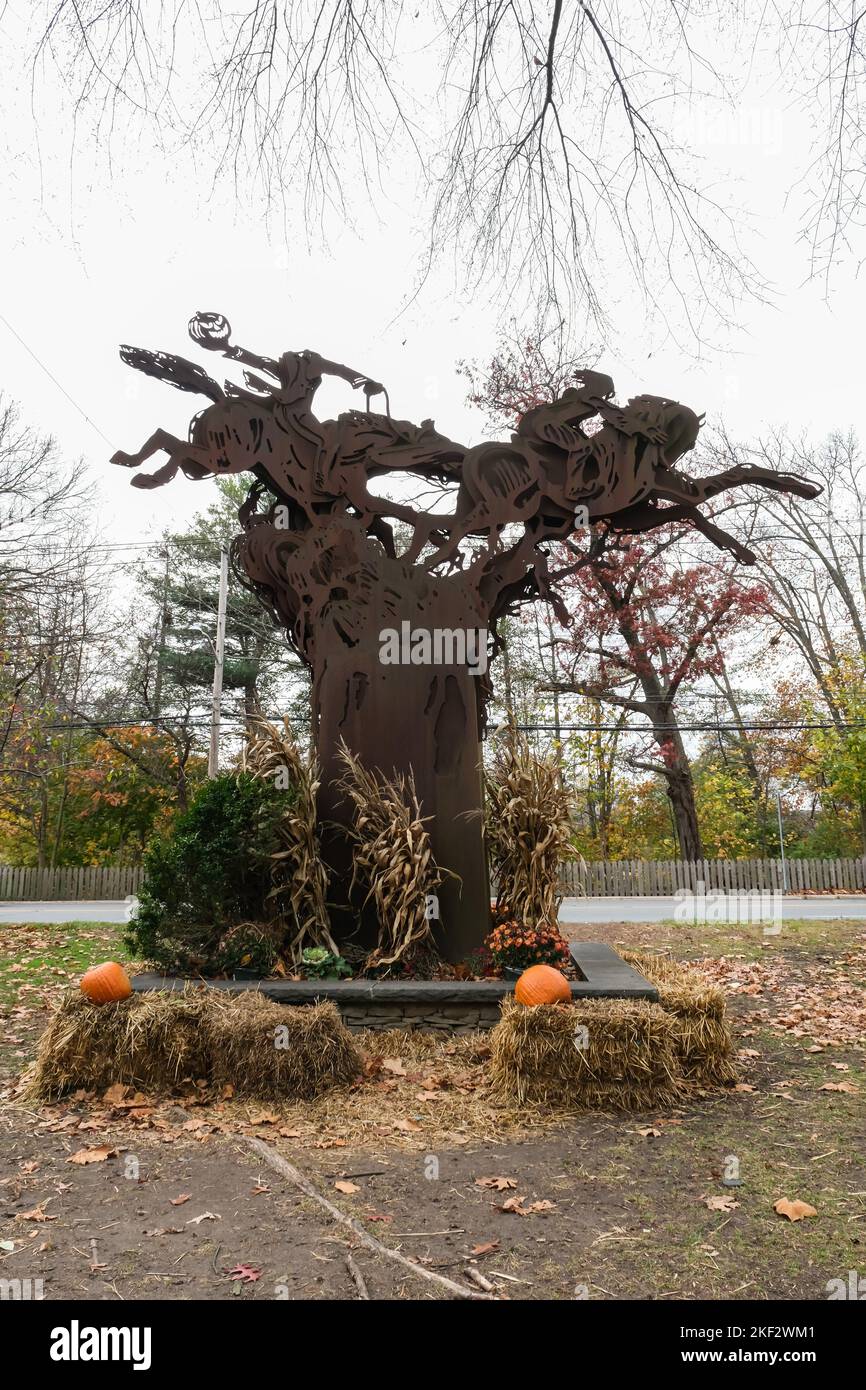 Headless horseman statue Stock Photo Alamy