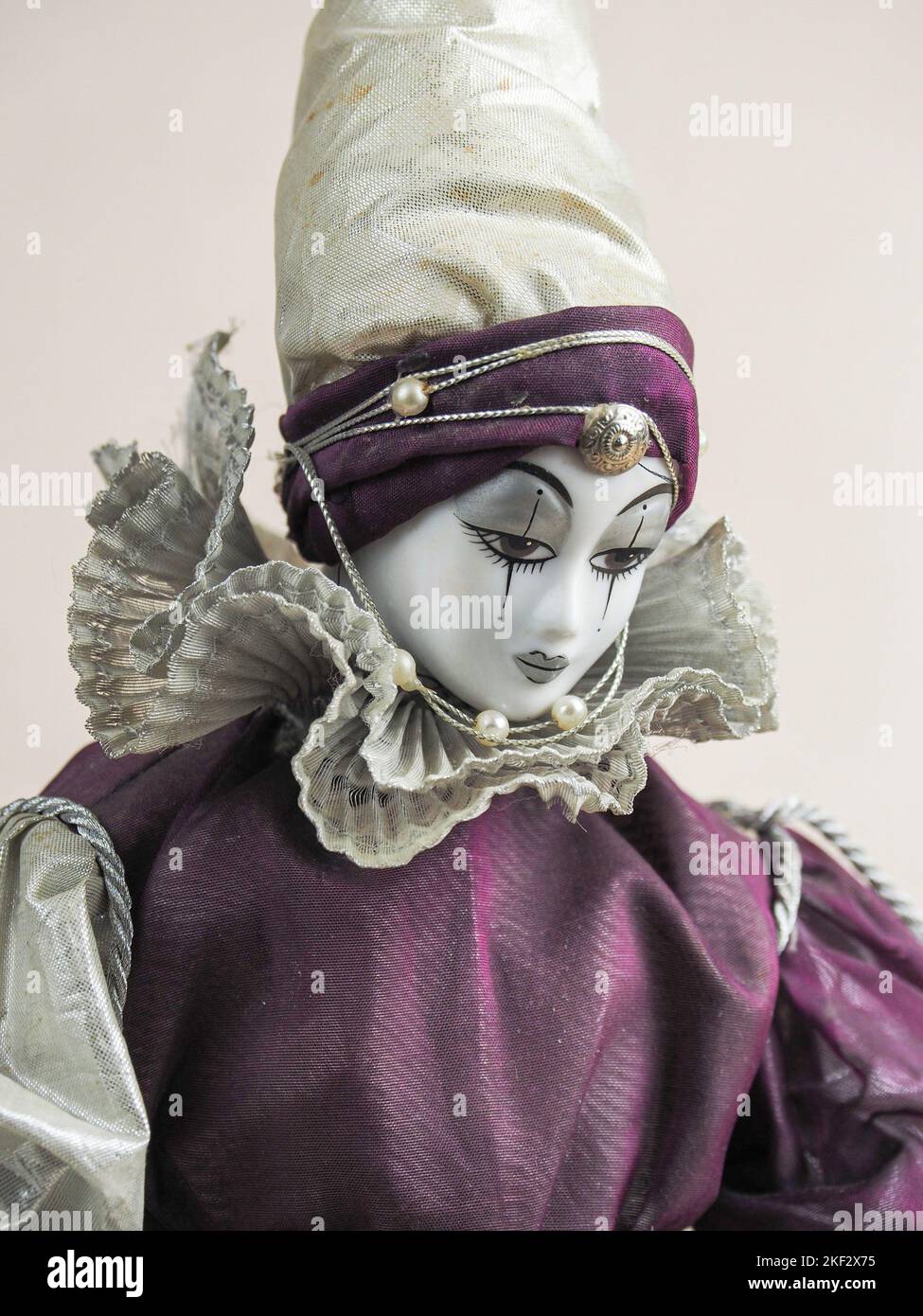 Porcelain doll depicting the hero of the Commedia Del Arte