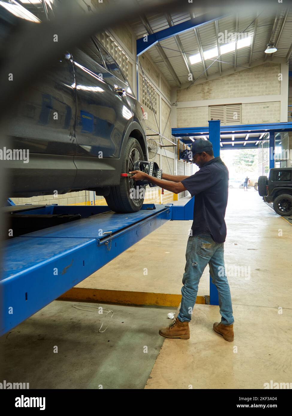 Professional mechanics where automotive mechanics engineers