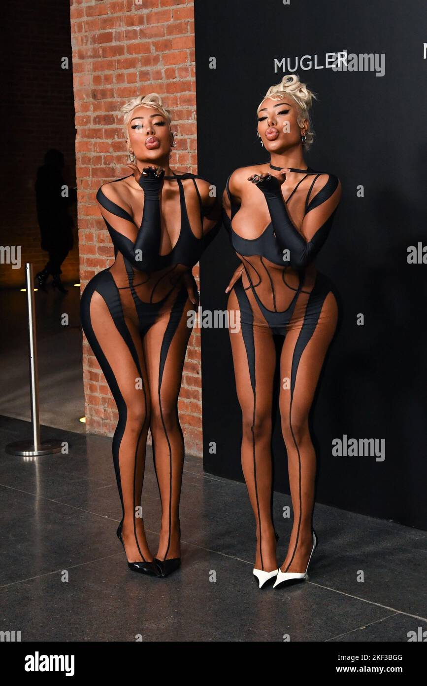 Shannon Clermont and Shannade Clermont walking the red carpet at the
