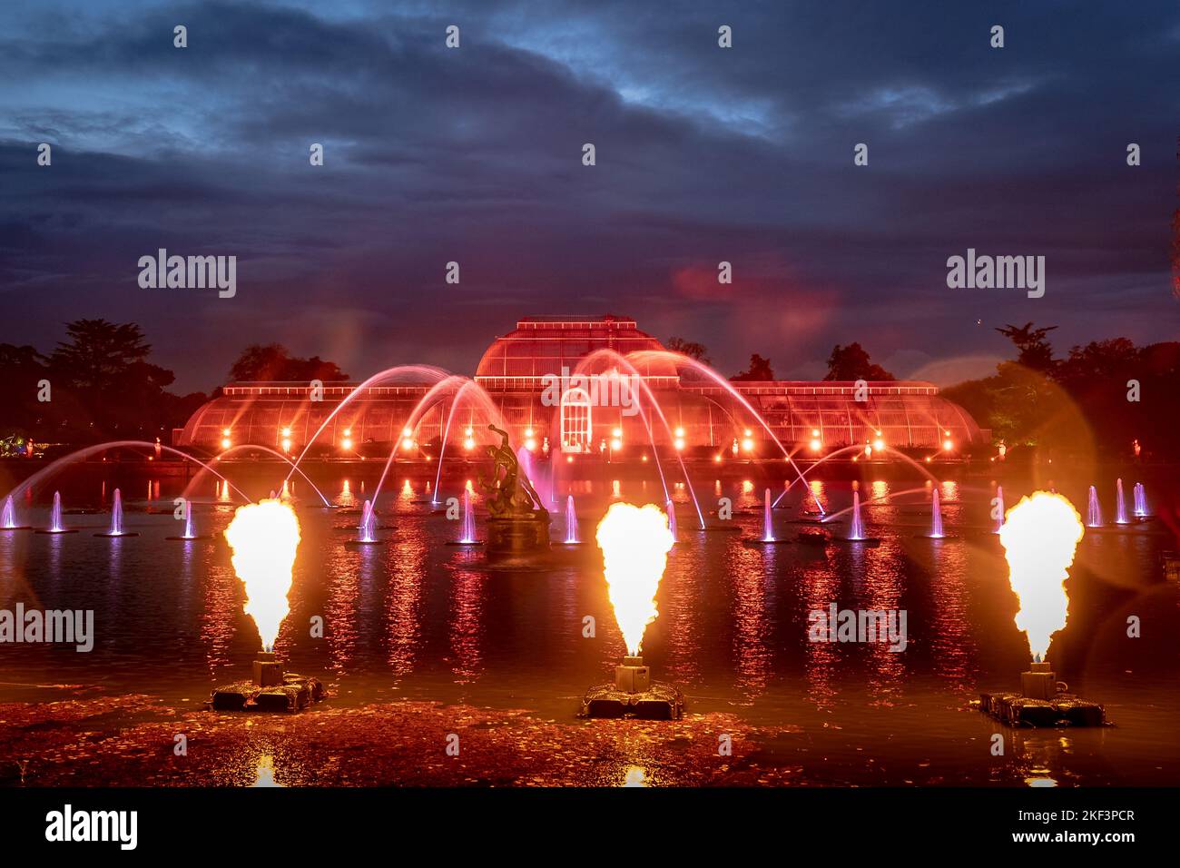 London, UK. 15th Nov 2022. Kew Christmas Lights. Now in its tenth year, Kew’s after-dark winter lights trail sees immersive lighting trails, installations and interactive multi-sensory illumination bringing the botanical garden landscape to life. Credit: Guy Corbishley/Alamy Live News Stock Photo