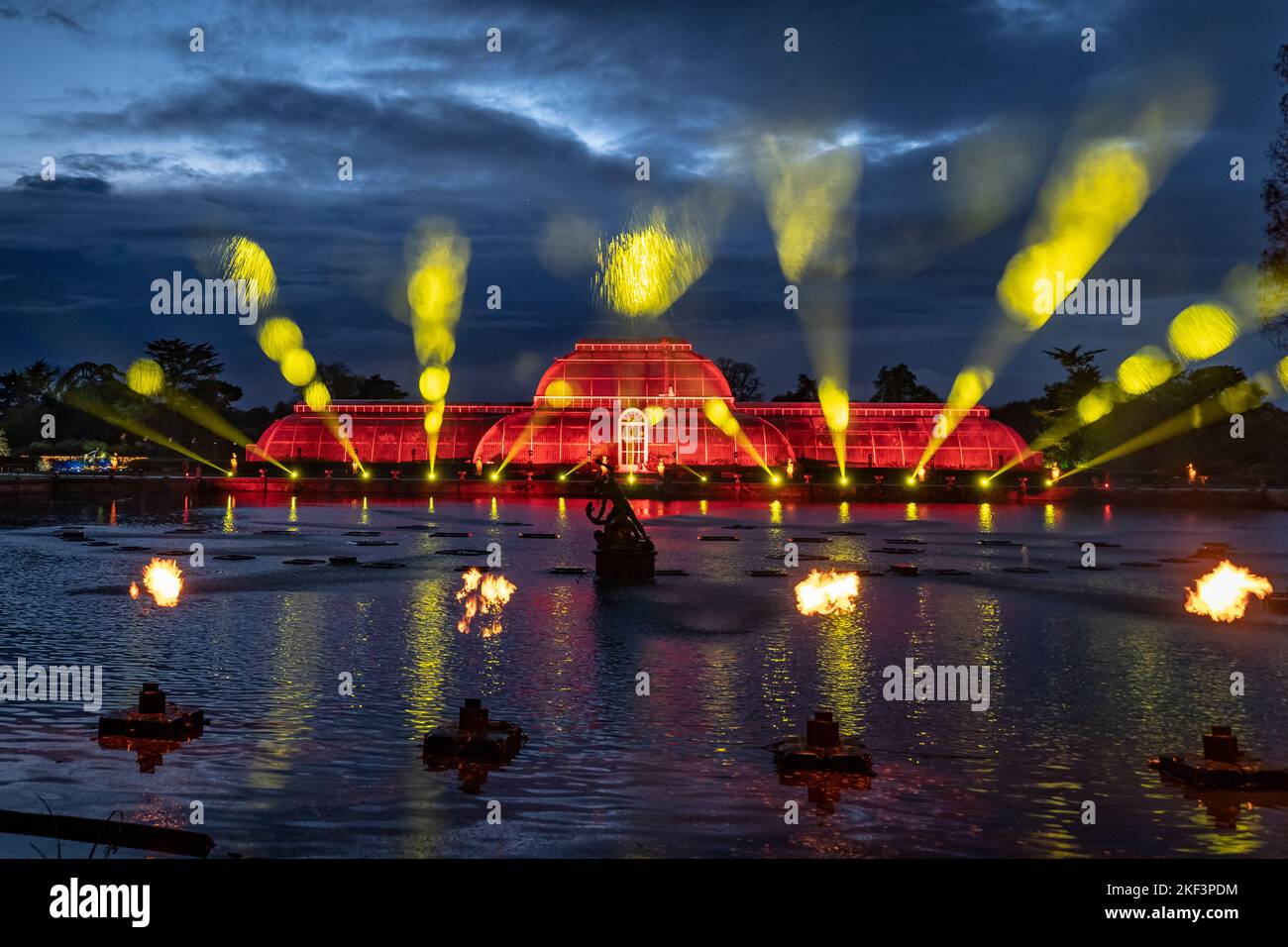 London, UK. 15th Nov 2022. Kew Christmas Lights. Now in its tenth year