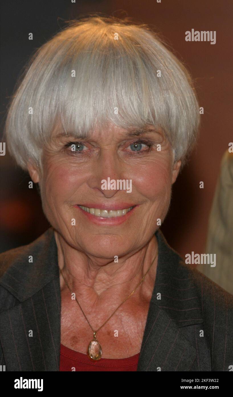 Cologne, Deutschland. 03rd May, 2005. ARCHIVE PHOTO: Barbara RUTTING would have been 95 years old on November 21, 2022, Barbara RUETTING, Germany, politician, portrait, portrait, upright format, 03.05.2005. ?SVEN SIMON#Prinzess-Luise-Str.41#45479 M uelheim/R uhr #tel.0208/9413250 fax:0208/9413260 Account 1428150 C ommerzbank E ssen BLZ 36040039 www.photopool.de. Credit: dpa/Alamy Live News Stock Photo