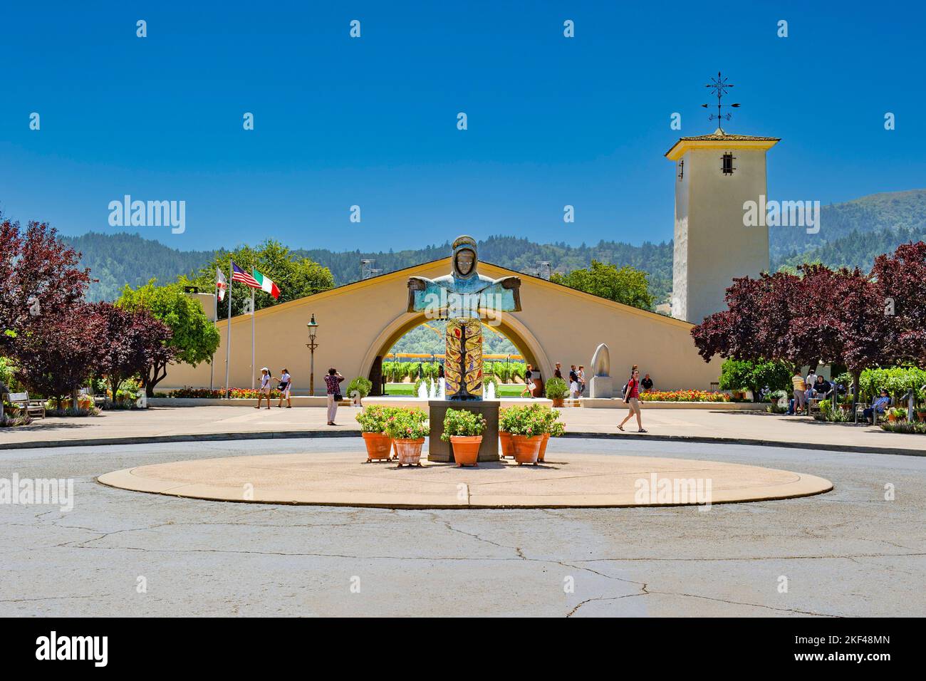 Eingangsbereich der Robert Mondavi Winery, Napa Valley, Kalifornien, USA, Nordamerika Stock Photo