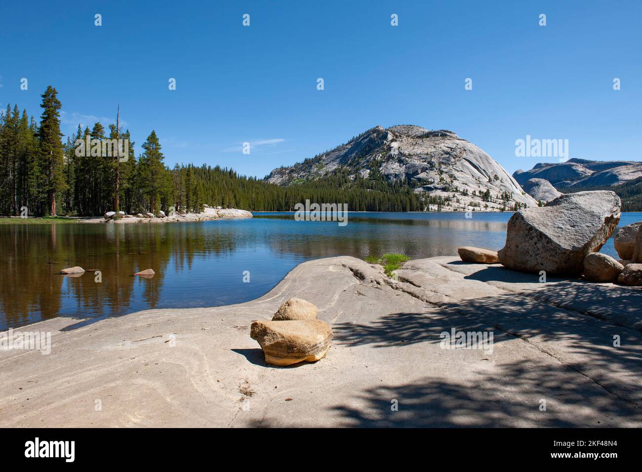 Morgenstimmung am Tenaya Lake See im Yosemite Nationalpark, Kalifornien, USA, Nordamerika Stock Photo