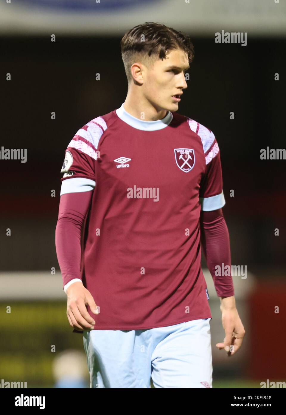 DAGENHAM ENGLAND - NOVEMBER 15 : Freddie Potts of West Ham United ...