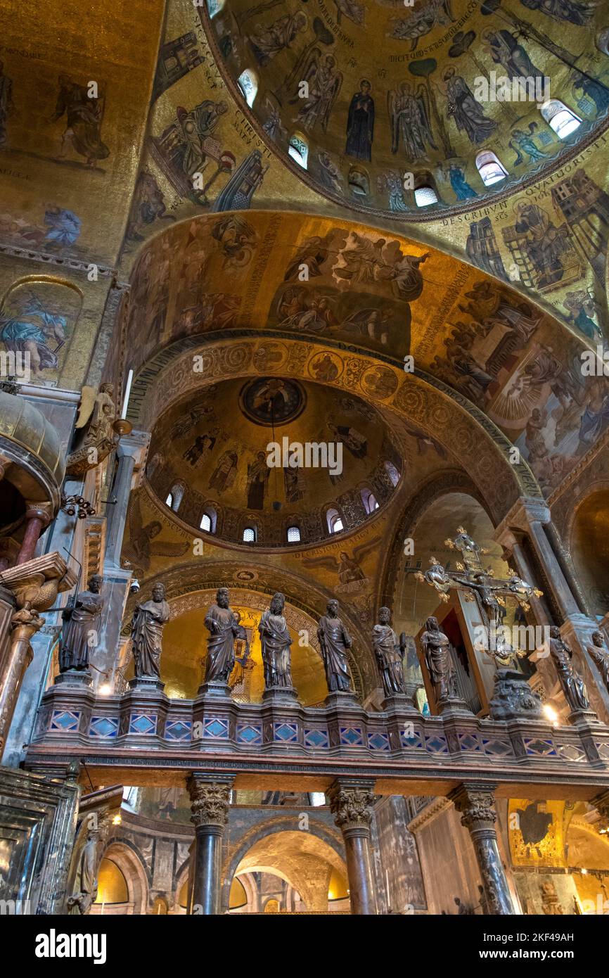 Innenaufnahme Markusdom, Mosaike, Fresken, Venedig, Venetien, Adria, Norditalien, Italien Stock Photo