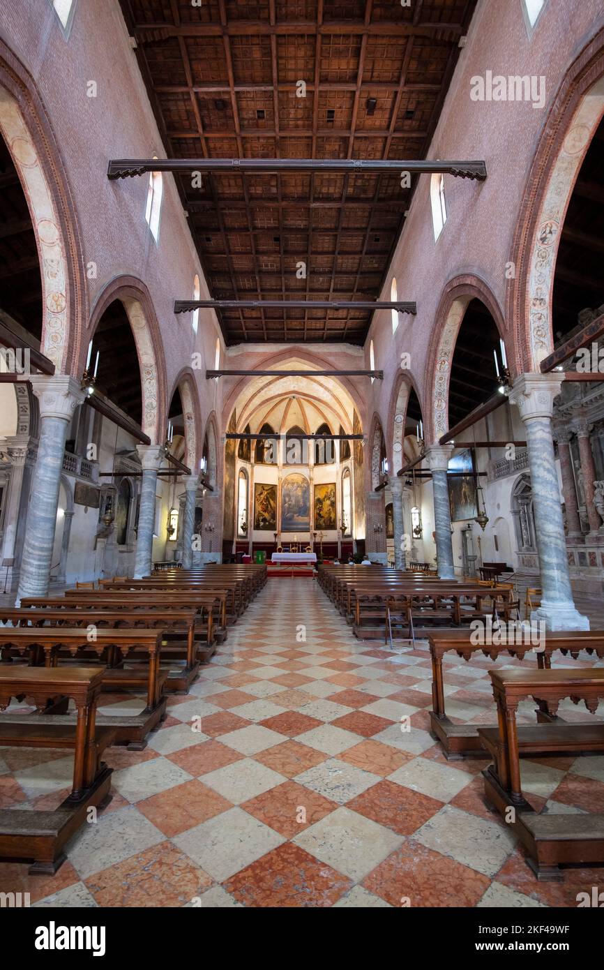Kirche, Chiesa della Madonna dell'Orto, Grabeskirche von Tintoretto,  Venedig, Italien Stock Photo