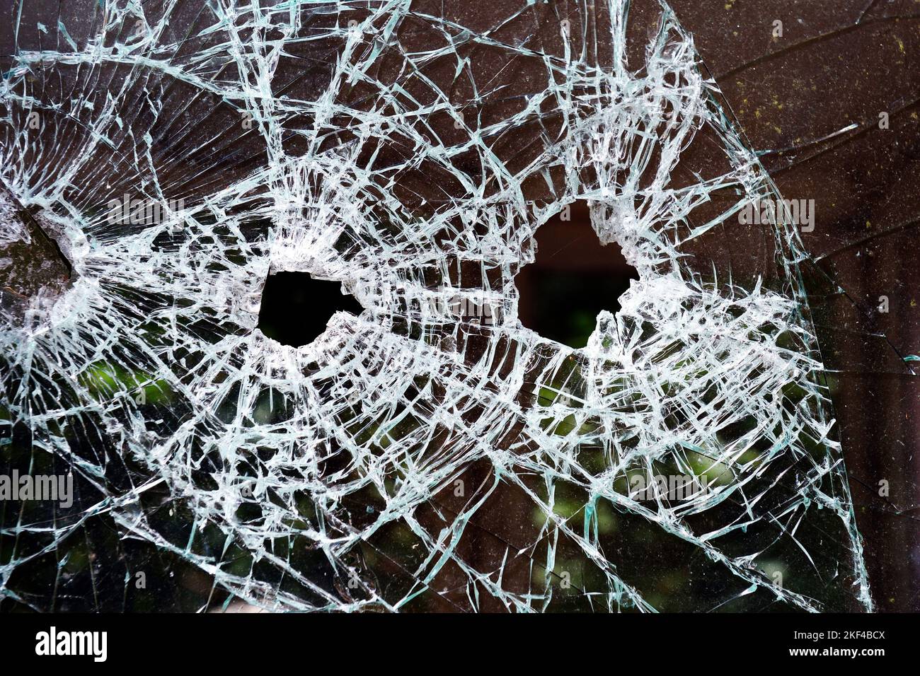 Beschädigte Glasscheibe, Sprung, Einbruch, Zerschlagen, Zertrümmert, Stock Photo