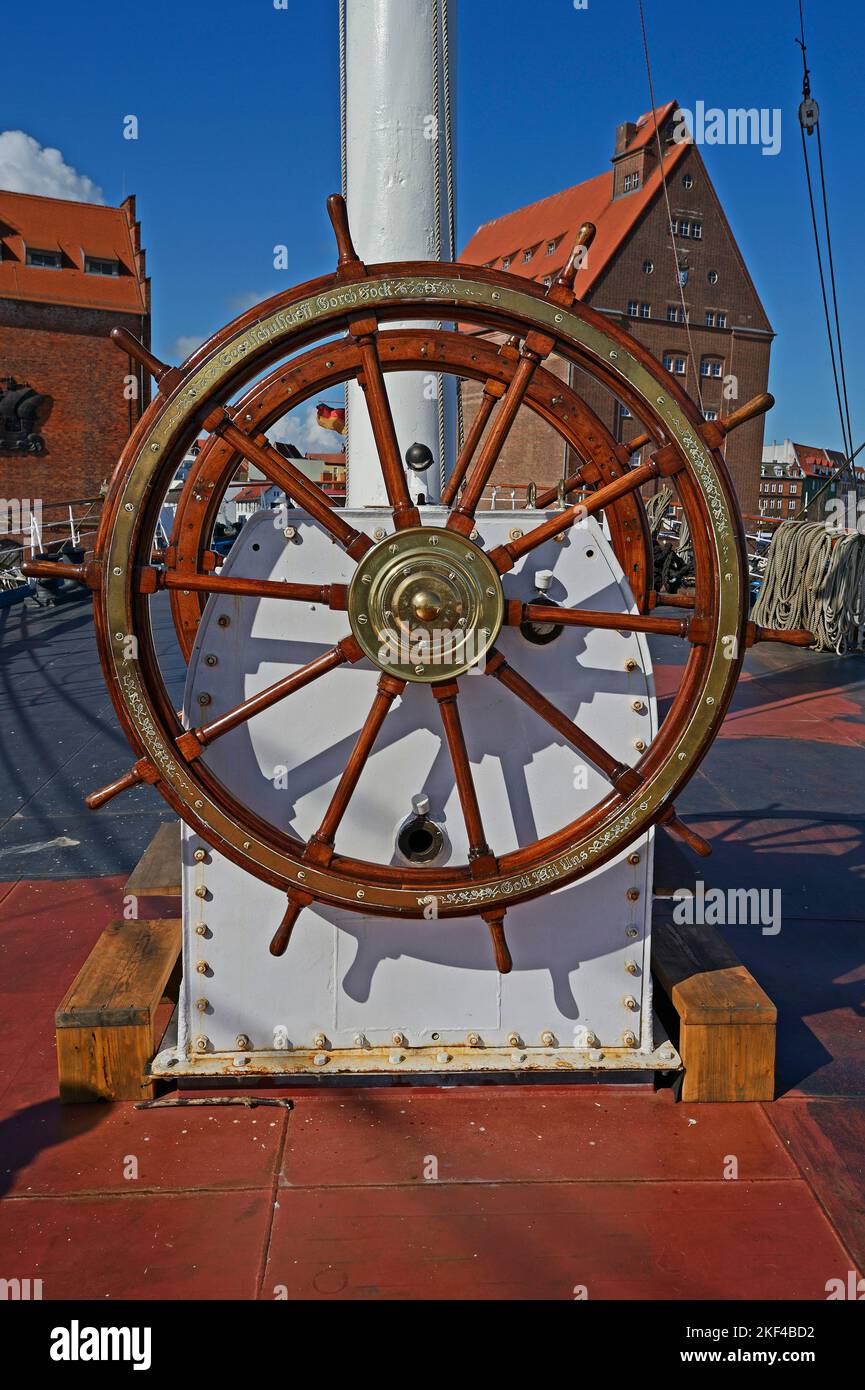 Steuerrad schiff hi-res stock photography and images - Alamy