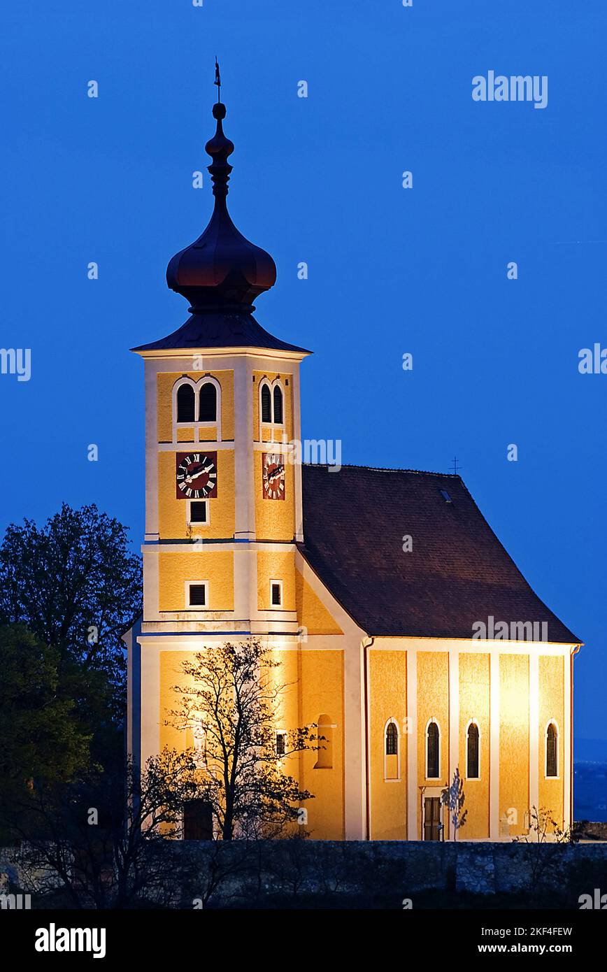 Österreich, Burgenland, Donnerskirchen, Kirche, Nachraufnahme, blaue Stunde, Gotteshaus, Stock Photo