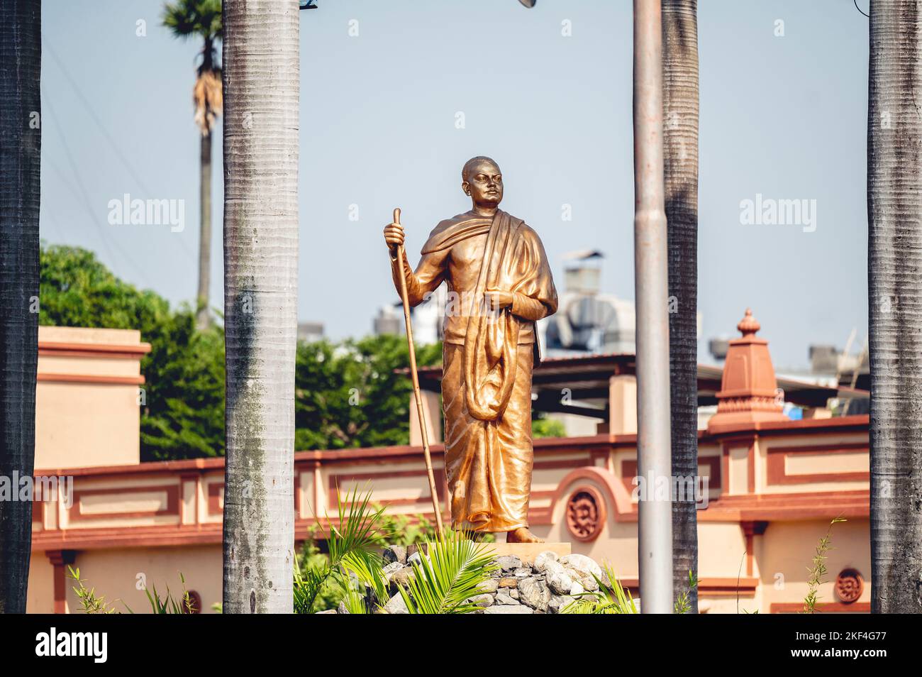 The statue of Swami Vivekananda at the Hindu Dakshineswar Kali Temple in Kolkata, India Stock Photo
