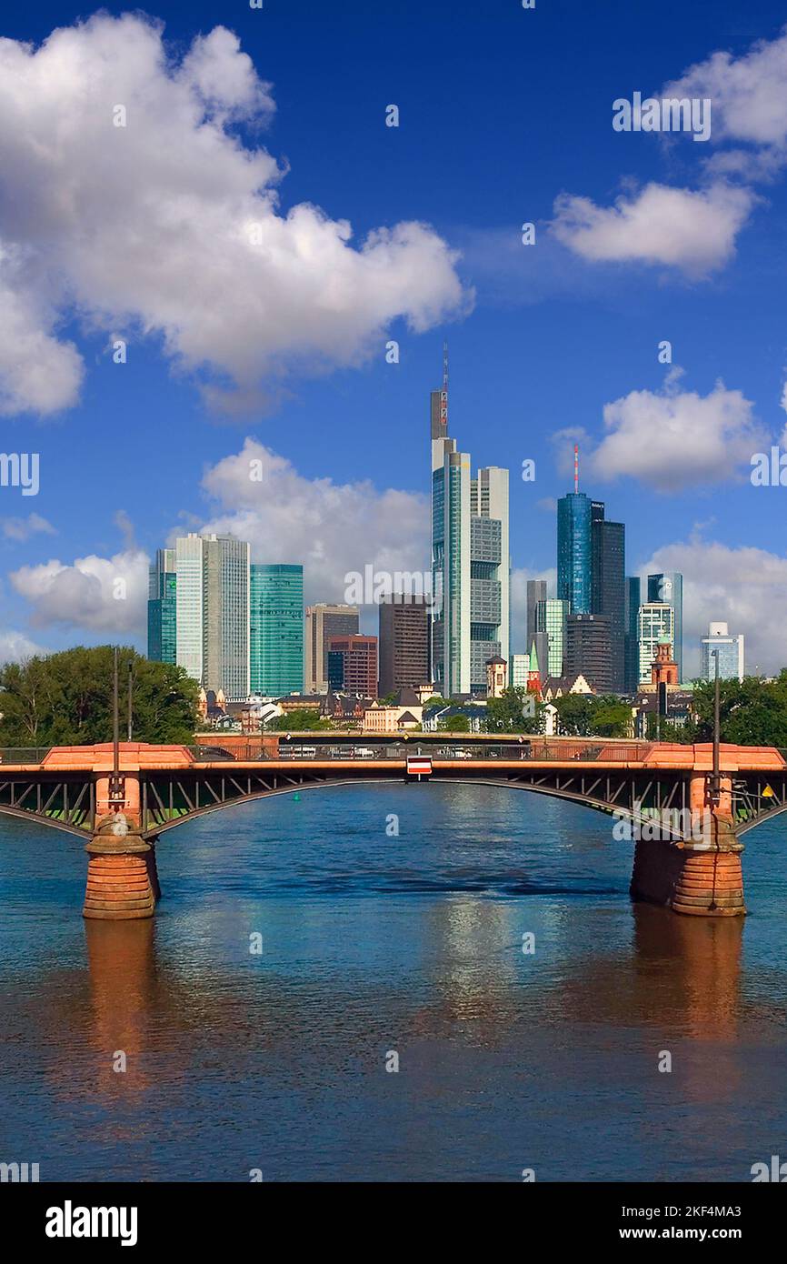 Die Skyline von Frankfurt am Main; hessen, Deutschland Stock Photo