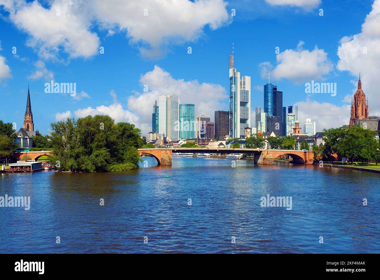 Die Skyline von Frankfurt am Main; hessen, Deutschland Stock Photo