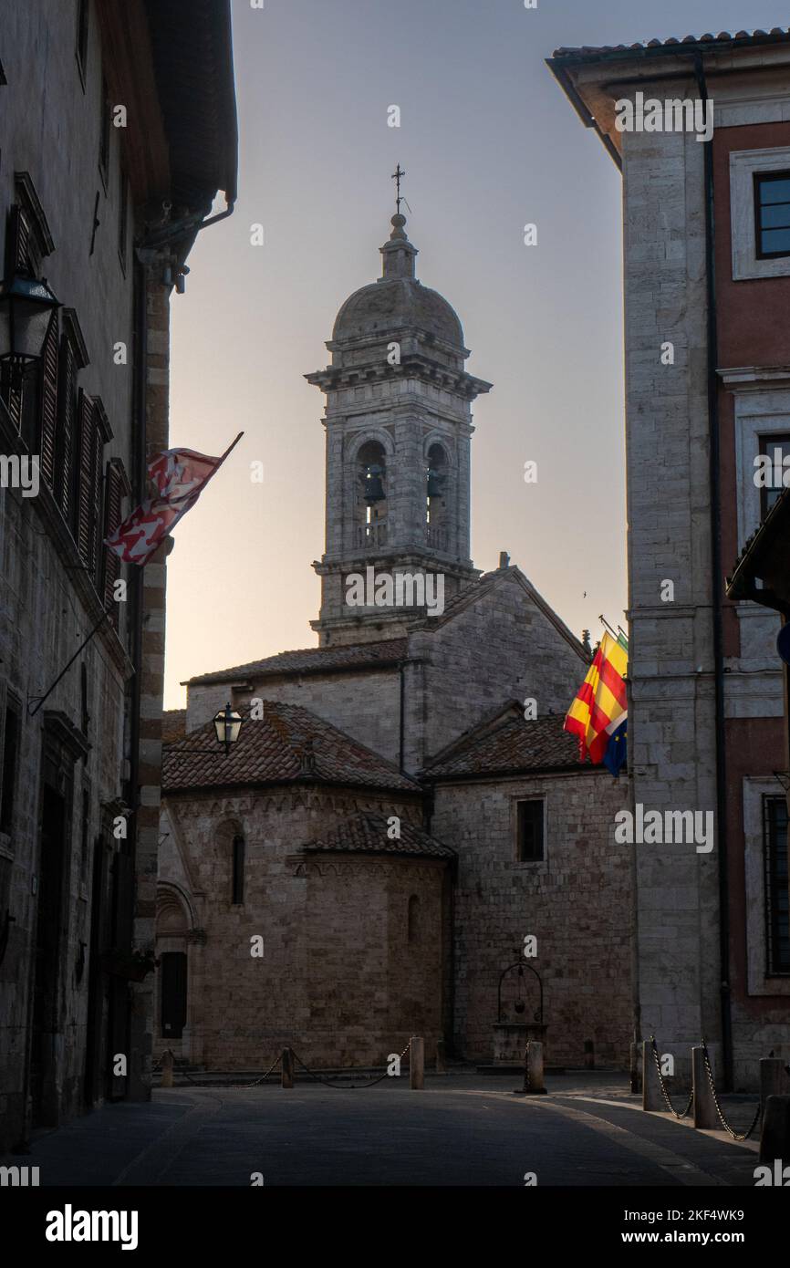 View of main church of San Quirico d'Orcia along via Francigena path, Tuscany, Italy Stock Photo
