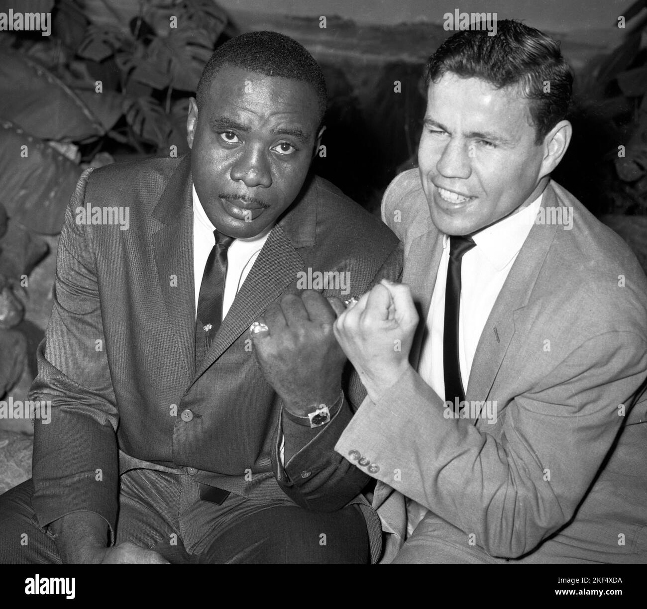 American boxer Sonny Liston and British boxer Terry Downes compare the
