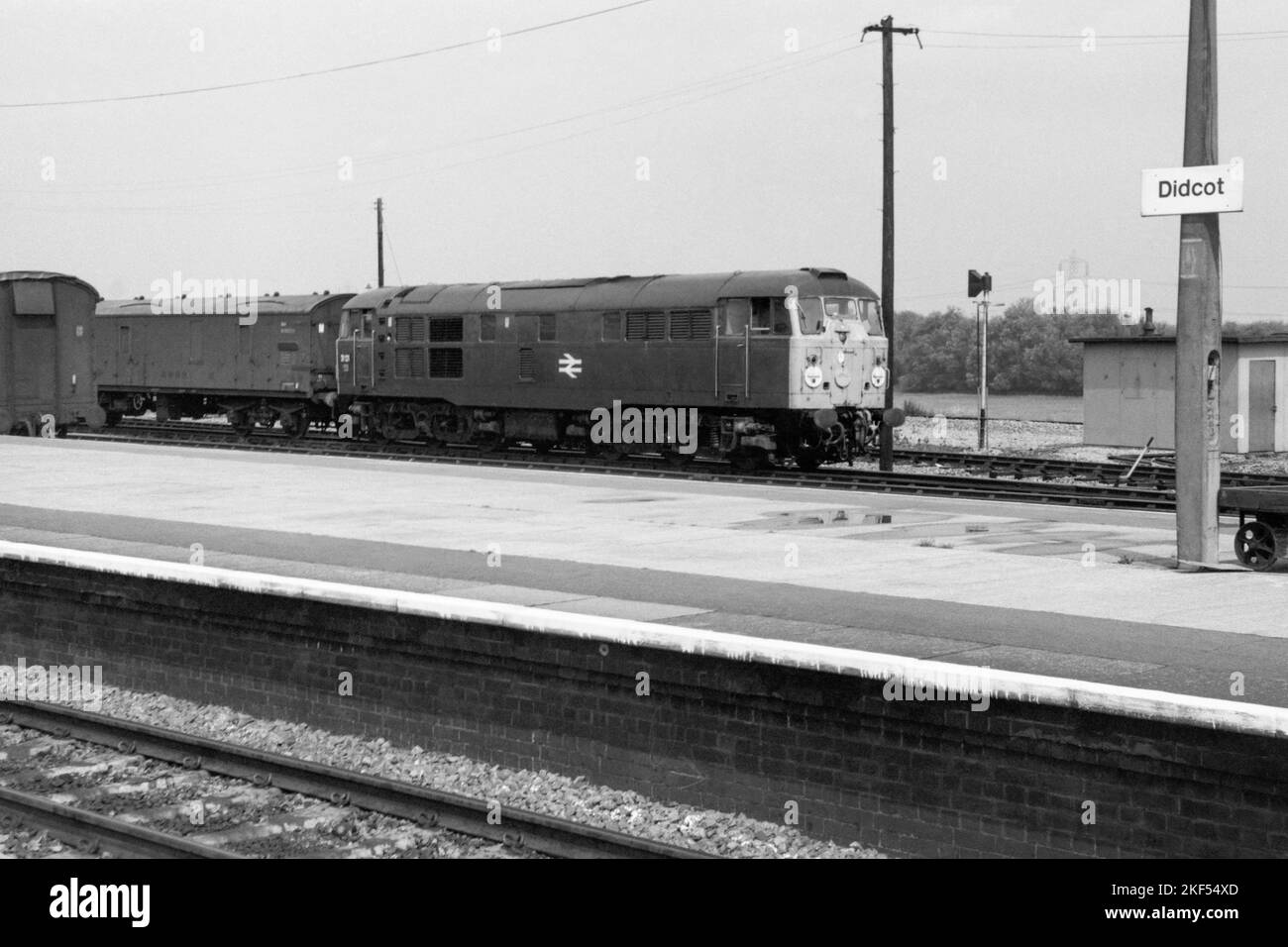 original british rail diesel locomotive class 31 on shunting service didcot late 1970s early 1980s Stock Photo