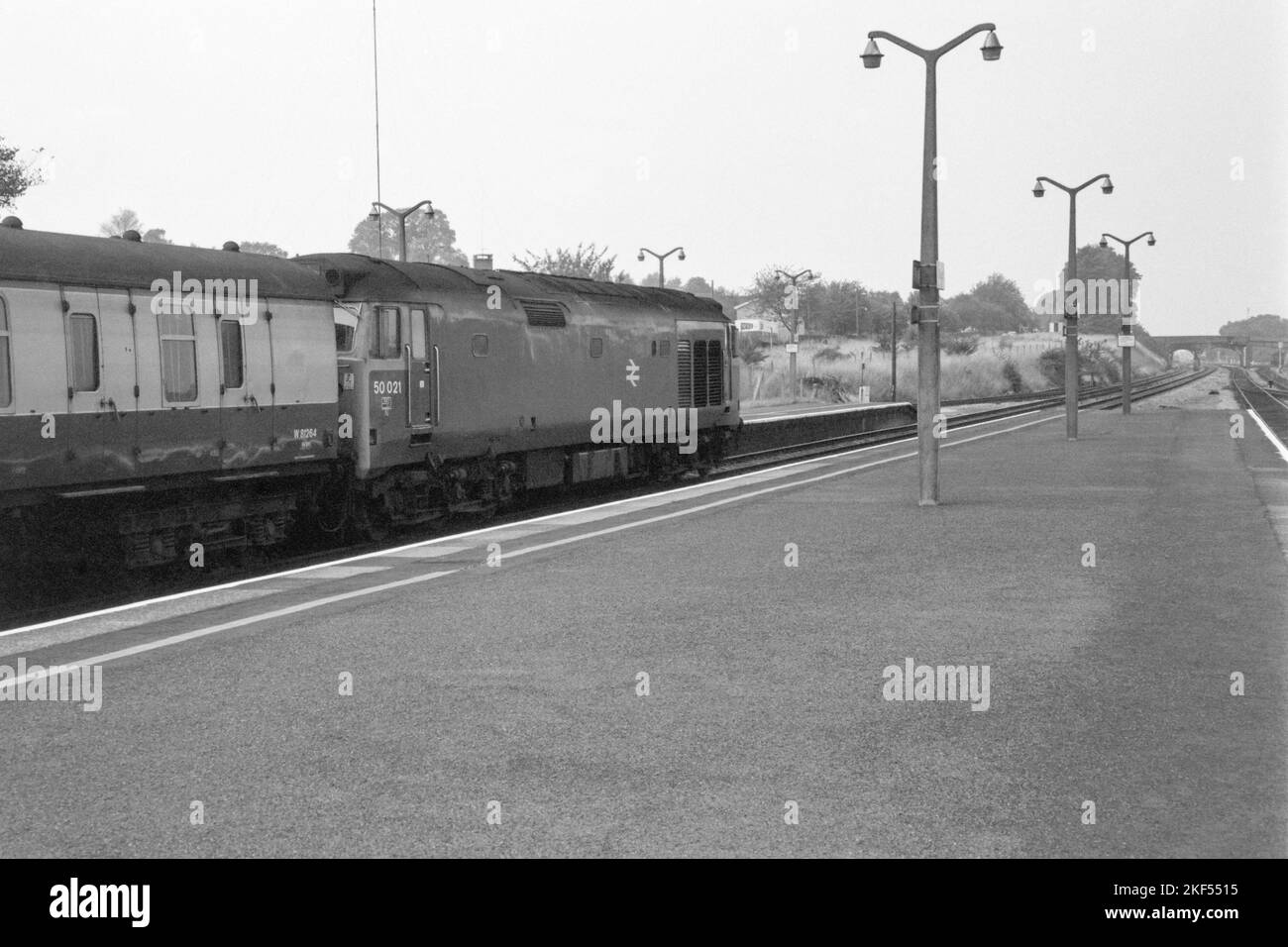 original british rail diesel locomotive class 50 number 50021 on passenger service didcot late 1970s early 1980s Stock Photo