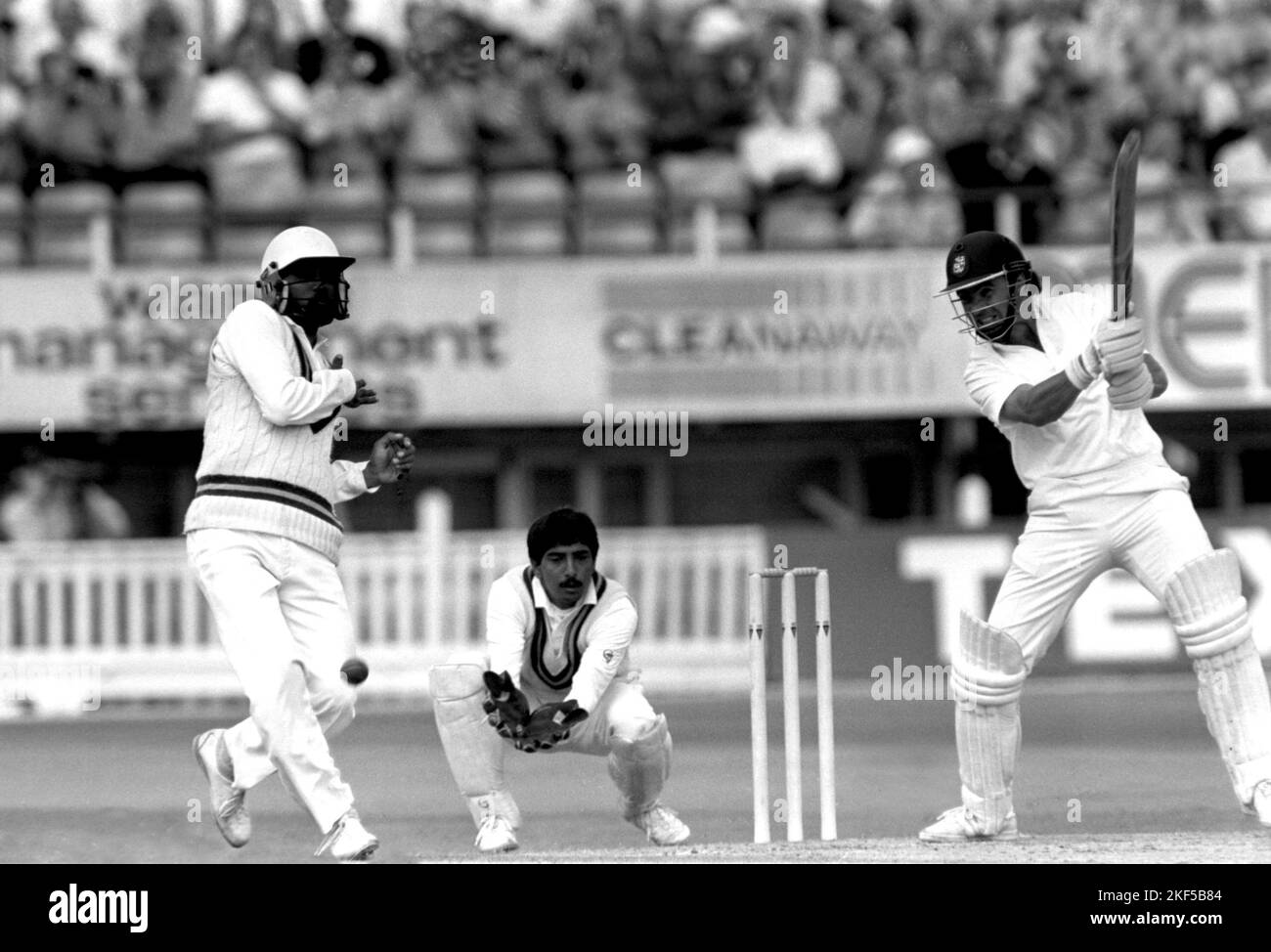 Pakistan's Ijaz Ahmed (l) blocks a cut from England's Tim Robinson (r