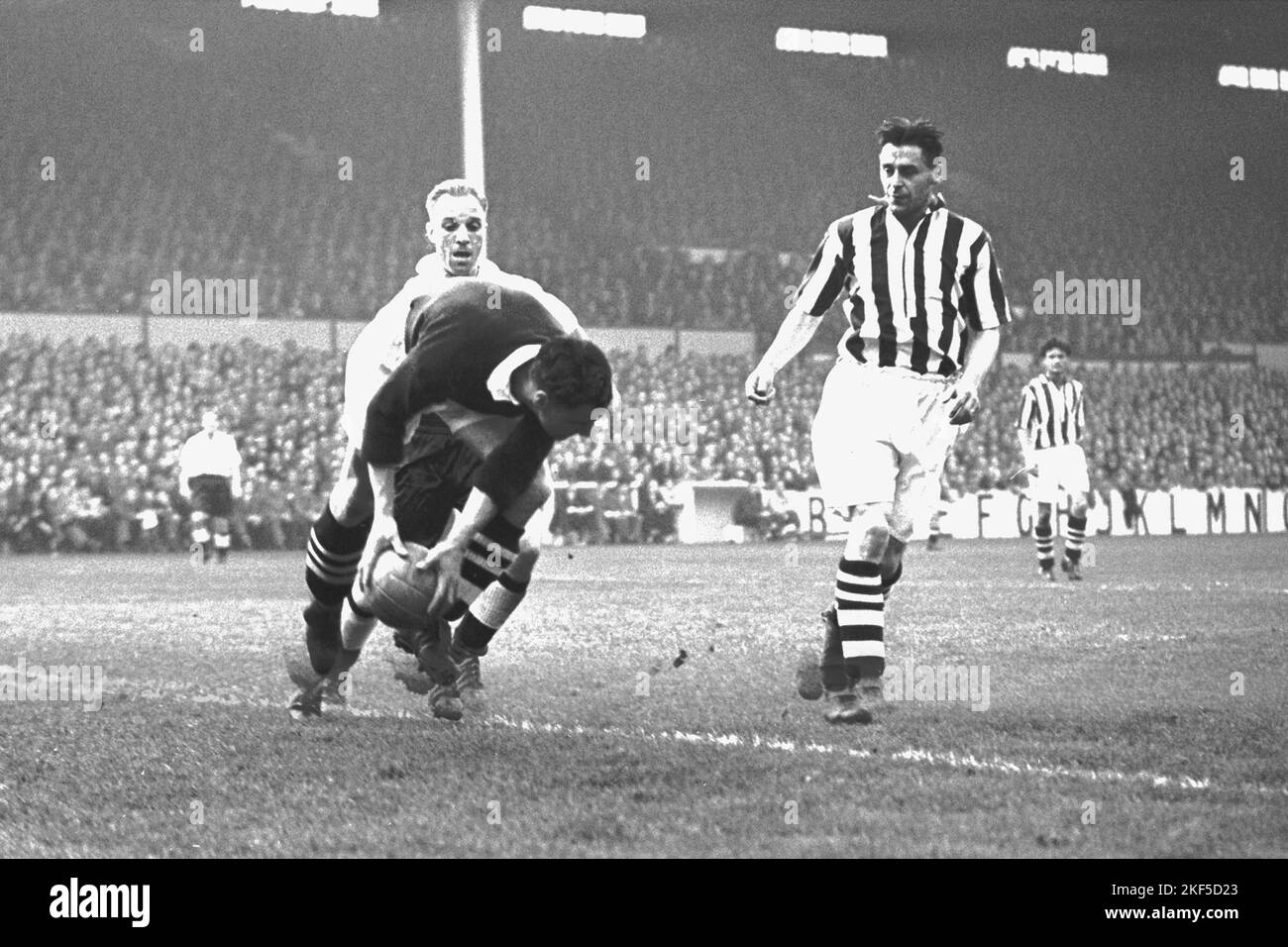 West Bromwich Albion's Stan Rickaby (r) looks on as goalkeeper Jimmy ...