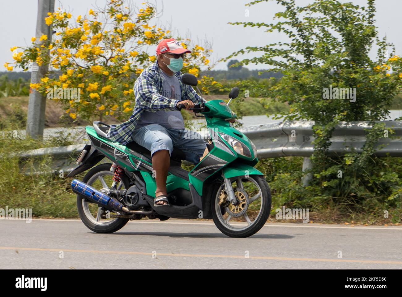 Nouvo classic sale street bike