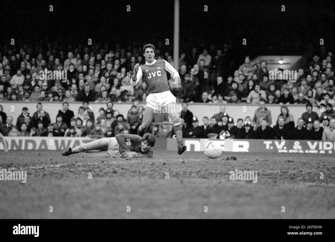 Arsenal's Paul Vaessen scores past Leeds United goalkeeper John Lukic