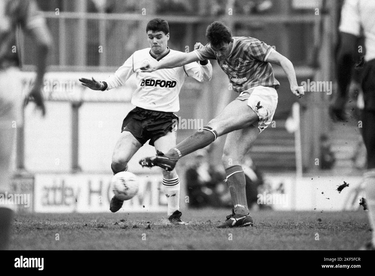 Tony Cascarino Slams Home Millwall s First Goal With Luton Defender tony-cascarino-slams-home-millwall-s-first-goal-with-luton-defender